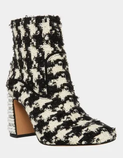 Betsey Johnson Blanche Black/White<Women Shoes