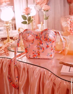 Betsey Johnson Kitsch Of Corsets Love Crossbody<Women Handbags